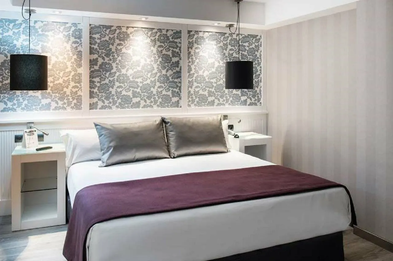 Catalonia Roma Hotel Barcelona